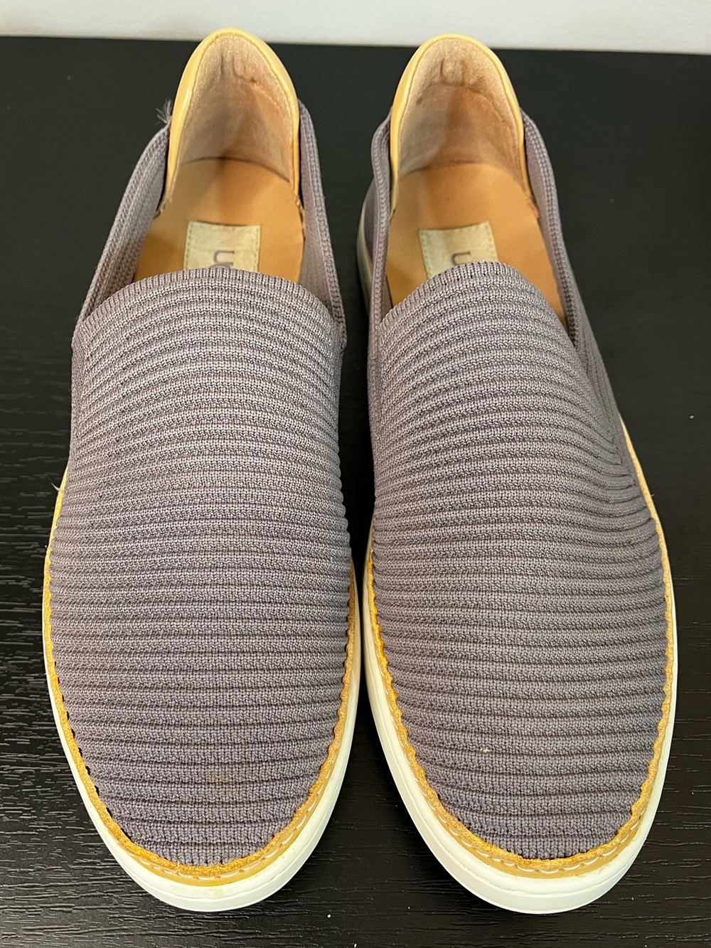 Ugg Alameda Sammy Gray Tan Slip-On Knit, Leather Shoes Women’s 8.5